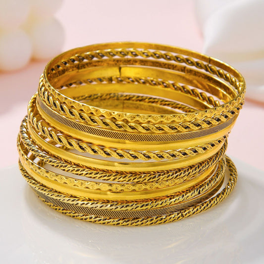 Retro 12 sets, a set of ancient gold bracelets, a combination set, and multiple sets of bohemian ethnic bracelets for women.