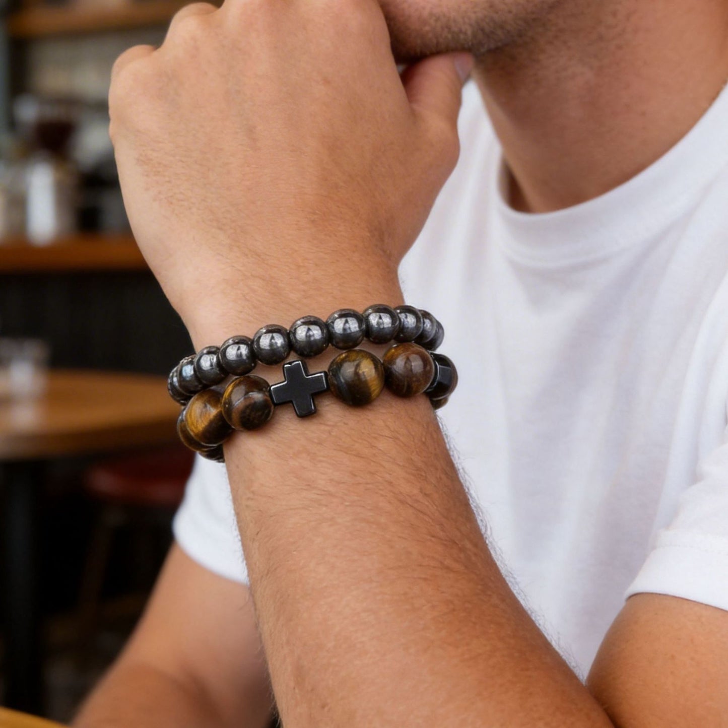 Give boyfriend gifts, fashionable and simple blue dots, blue tiger eyes, beaded elastic bracelet set, multi-layer stacked zircon bracelet.
