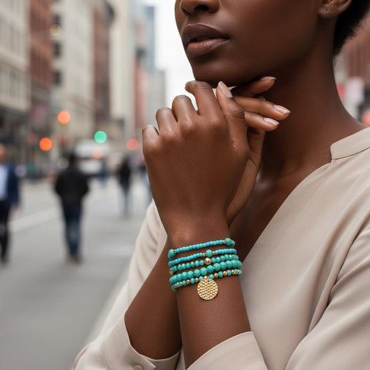 Bohemian fashionable and elegant elastic glass rice bead bracelet set, send girlfriends and girlfriends small fresh stacked bracelets