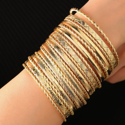 Cross-border hot-selling ethnic style metal bracelets for women, vintage stacked gold hammered pattern bracelet set of nineteen