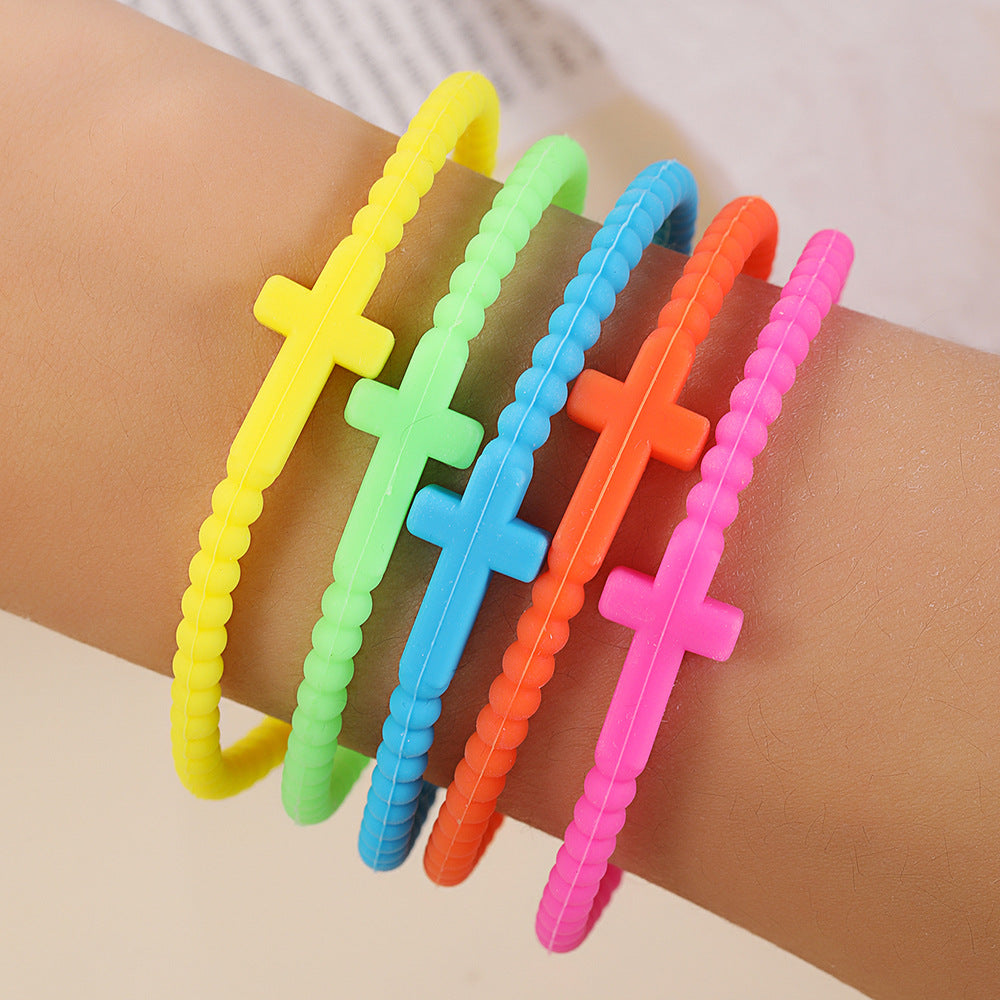 Amazon popular hot-selling bracelet simple European and American macaron cross bracelet children's hand adult silicone bracelet